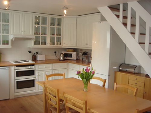 Spacious Kitchen at Clifftops Holidays Port Isaac Cornwall